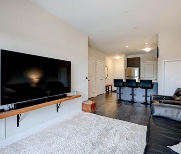 For Lease - 5917 Main Street, Whitchurch-Stouffville, Ontario - Photo 5