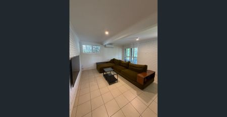 The Ultimate Family Space - Photo 3