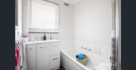 Three Bedroom Family Home with Large Backyard - Photo 5
