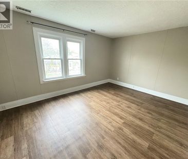 172 NELSON Street Unit# 2, Brantford, Ontario, N3S4B3 - Photo 4