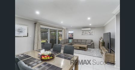 Spacious Modern Living in the Heart of Kearneys Spring - Photo 2