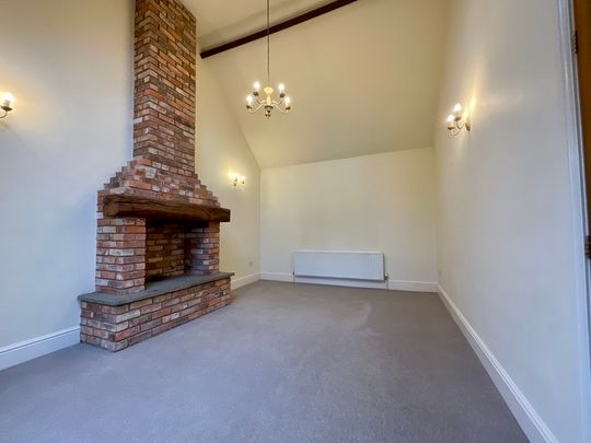 3 bedroom Semi-Detached Bungalow to let - Photo 1