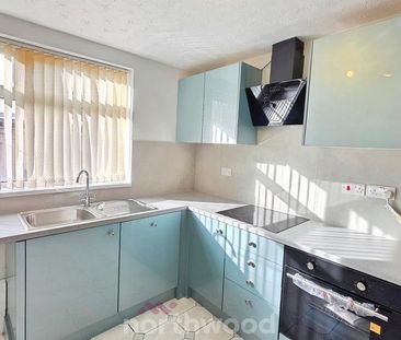 3 bedroom terraced house to rent - Photo 6