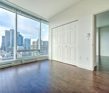 Experience the pulse of downtown Montreal at Allegra and Le V, wher... - Photo 4