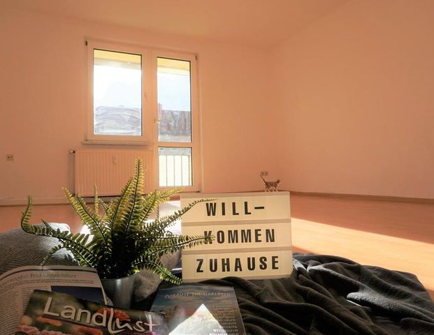 Helle 3-Zimmer-Wohnung mit Balkon in Löderburg - Photo 1