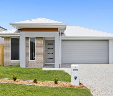 Stunning Brand-New Home in the Heart of Thornlands - Photo 2