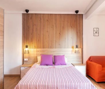 Calle del Jilguero, Madrid, Community of Madrid 28025 - Photo 3