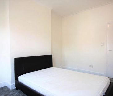 1 Bed Flat, Gowan Road, NW10 - Photo 4