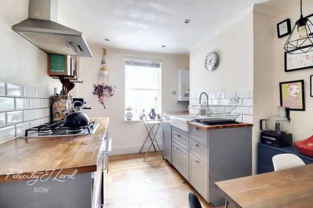 2 bedroom flat to rent - Photo 4