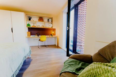 Gold Plus Studio (Cardiff Bay South View) - Photo 2