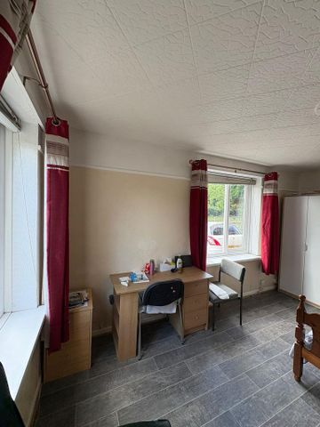 3 bedroom house share to rent - Photo 4