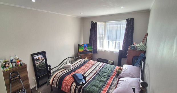 Cosy and Super Central! - Photo 1