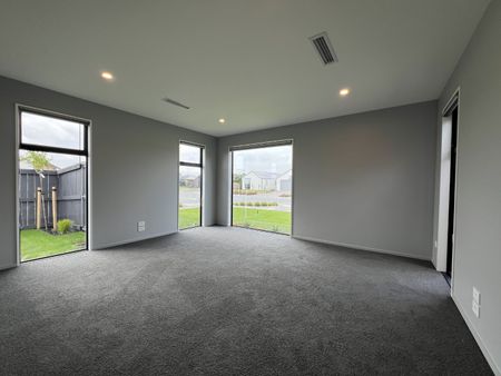 102 Skibbereen Dr, Halswell - Photo 2