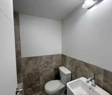 For Lease - 4876 Simcoe Street Unit# 2, Niagara Falls, Ontario - Photo 5