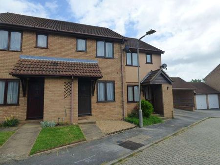 Waterloo Court, Bletchley, MK3 - Photo 3