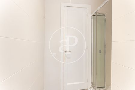 Apartment for rent in Gran de Gracia - Photo 4
