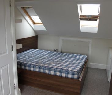 5 bedroom terraced house to rent - Photo 4