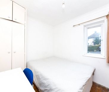 5 bedroom semi-detached house to rent - Photo 4