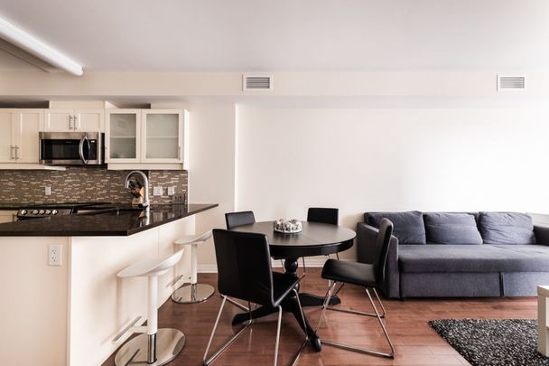 For Lease - 195 BESSERER Street Unit# 2106, Lower Town - Sandy Hill, Ontario - Photo 1
