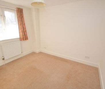 1 bedroom ground floor flat to rent - Photo 4