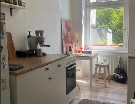 1 Zimmer + Wohnzimmer in Berlin Charlottenburg, bis Februar - Foto 1