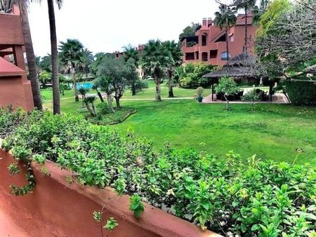 3 room luxury Apartment for rent in Estepona, Spain - Foto 2