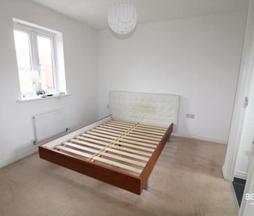 3 bedroom semi-detached house to rent - Photo 4