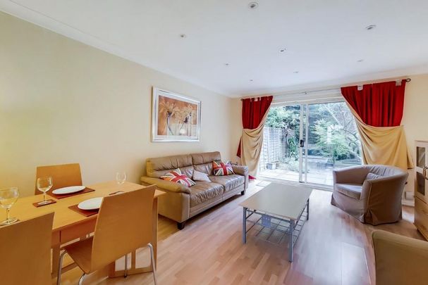 2 bedroom terraced house to rent - Photo 1
