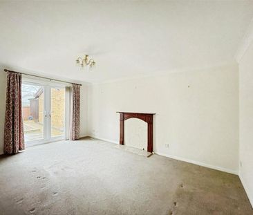 2 bedroom detached bungalow to rent - Photo 1