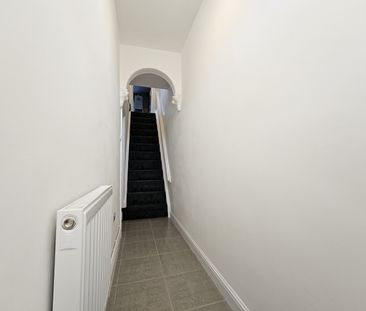 Newly refurbished 2 Bed Terrace house - Photo 2