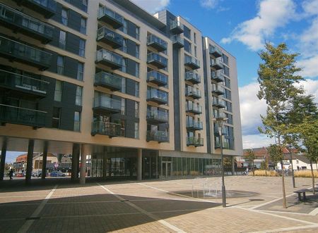 1 bedroom Flat To Let - Photo 3