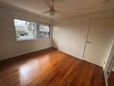 Modern Inner-West Townhouse - Photo 3