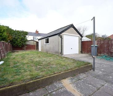 Waltham Avenue, Blackpool, FY4 - Photo 3