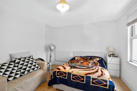 Kingsland Road, London, E8 4AE - Photo 3