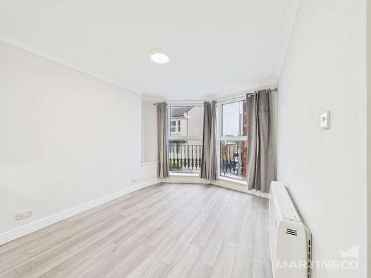 Crescent Road, Worthing, BN11 - Photo 1