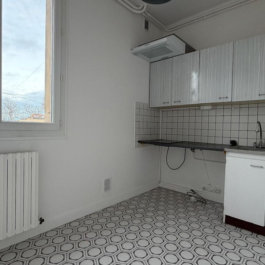 Location Appartement 1 pièce 24m² CLERMONT FERRAND 63000 - Photo 1