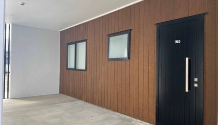 Sunny 2-bedroom downstairs apartment for rent!! - Photo 5