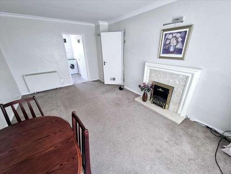 Gateacre Court, Park Drive, Liverpool, L25 - Photo 3