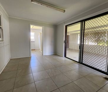 Country Style Living - Photo 3