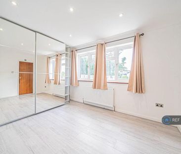 3 bedroom detached house to rent - Photo 4