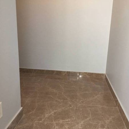 Apartment / townhouse for Rent - Unfurnished - One Bedroom plus Den - Photo 1