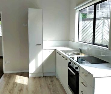 Charming Two-Bedroom unit in Peaceful Neighbour hood - Photo 4