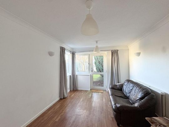 3 bedroom terraced house to rent - Photo 1