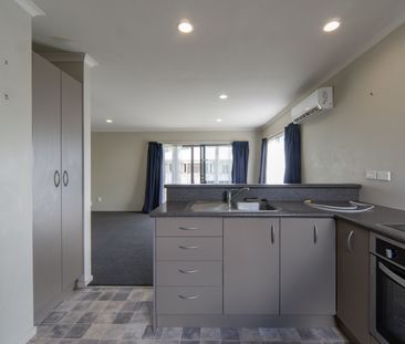 Two bedroom home - Photo 6