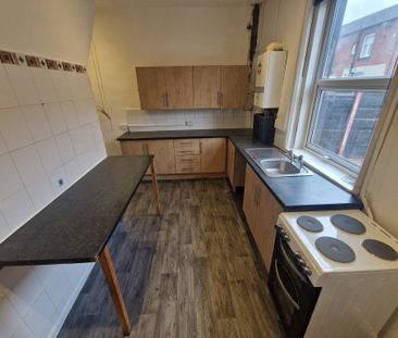 Wolsey Street, Radcliffe - Photo 3