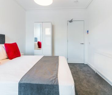 2 bedroom apartment to rent - Photo 4