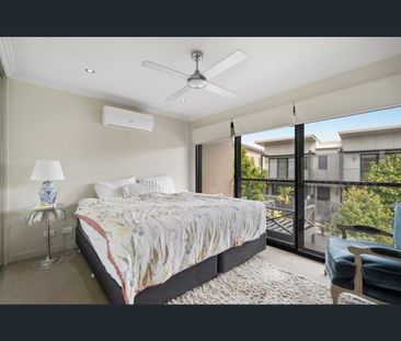 39/1914 Creek Rd, Cannon Hill, Qld 4170 - Photo 3