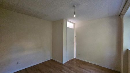 3 bedroom ground floor maisonette to rent - Photo 4