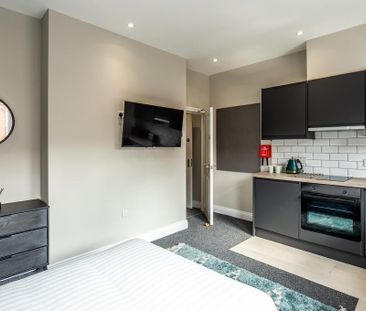 Studio to rent - Photo 3