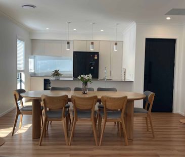 Luxury Coastal Living in Papamoa vs Executive Family Retreat - Photo 4